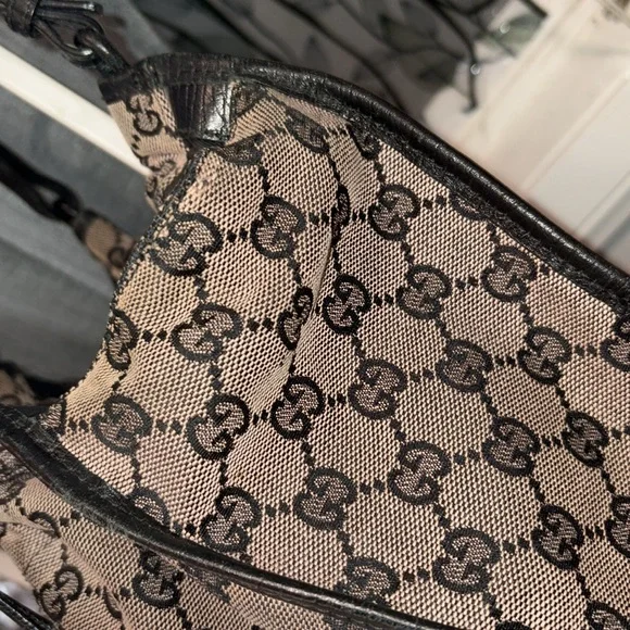 Gucci Brown Canvas Tote with Monogram Pattern - Picture 9 of 14